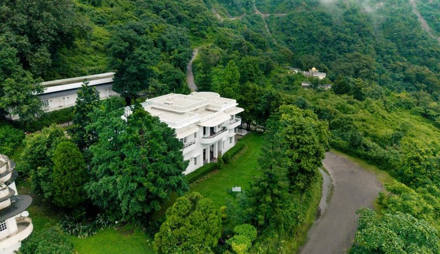Kinwani House - Araiya Anthology