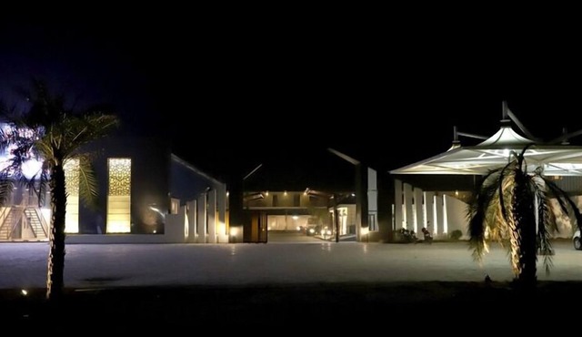 Kiri Container Resorts