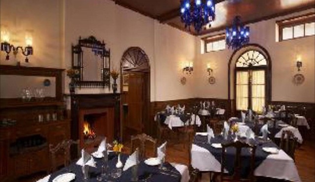 Kluney Manor