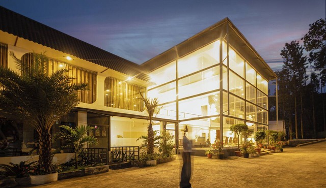 kolaahalam Mainland Resorts and Spa
