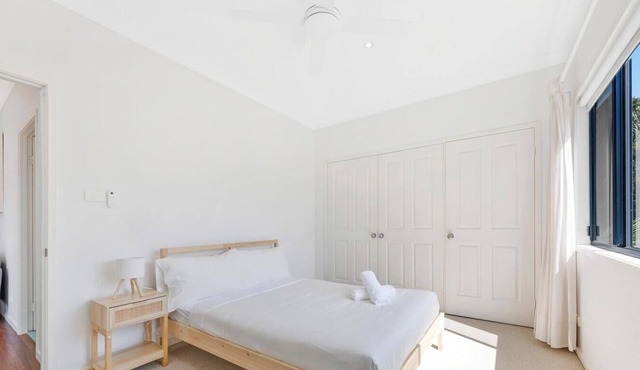 KozyGuru | Chittaway Point | Lakeside Luxe Retreat