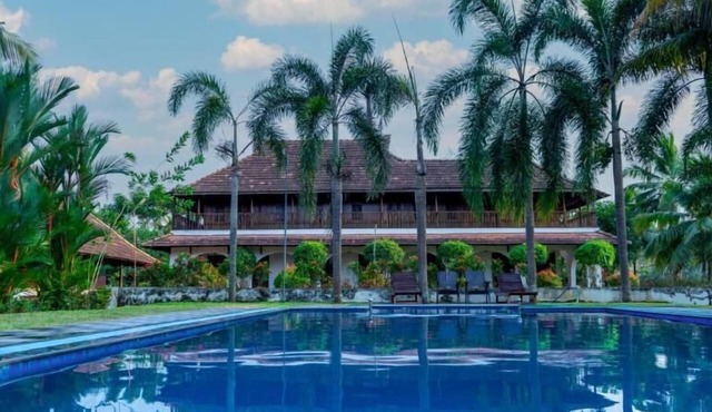 Kumarakom Heritage Resort & Ayurveda