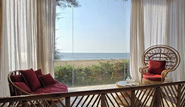 Kurma Private Beach