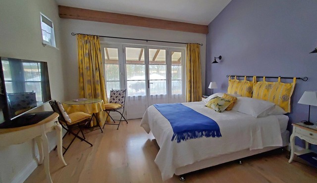L'Olivette B&B Lavender Room. For 2 Adults Only. Unsuitable for Children.