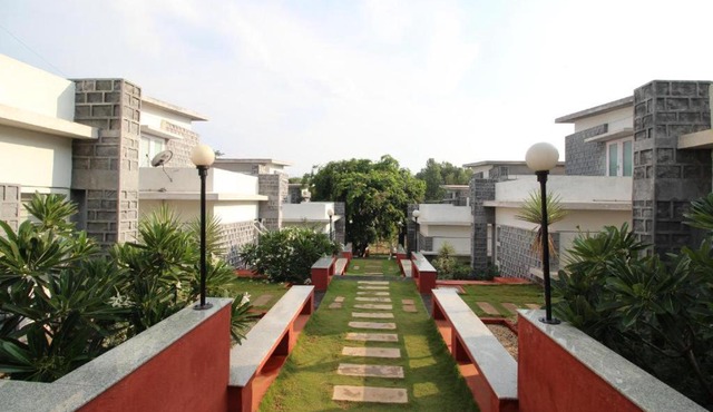 La Flora Cloud 9, Yelagiri