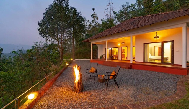 La Grove 2BHK with Stunning View - Kannur