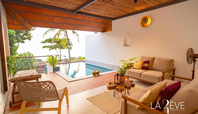 LA RÊVE The Beach Villa