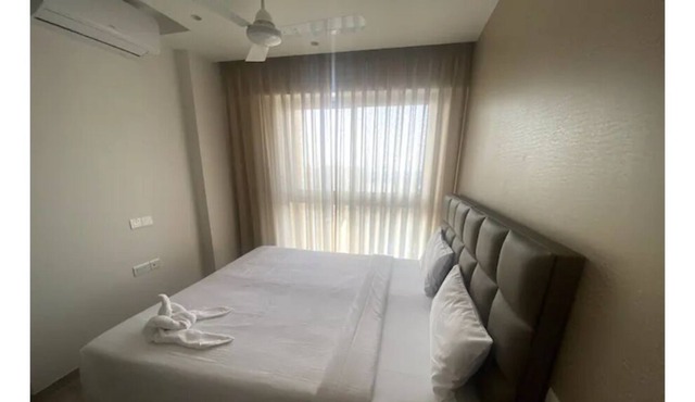 Lake View 1-bedroom @ Hiranandani Powai- Maxxvalue