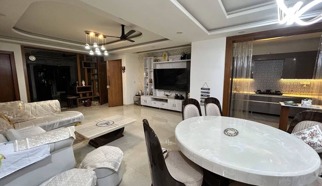 Lake view Condominium near Suraj Kund by Homeyhuts