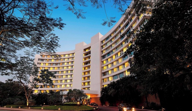 Lakeside Chalet - Mumbai, Marriott Executive Apartments