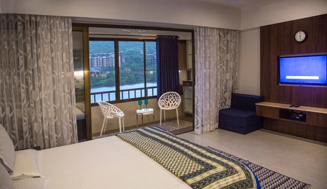 Lavasa's luxurious lake view
