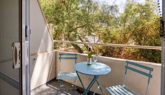 Leafy Inner city Nest near Lively Leederville in West Perth