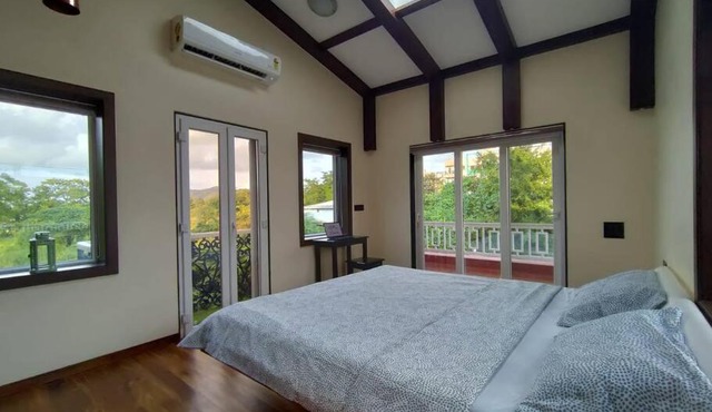 Leisurely Clair De Lune 2BHK pvt jacuzzi, Alibaug