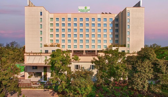 Lemon Tree Premier City Center Pune