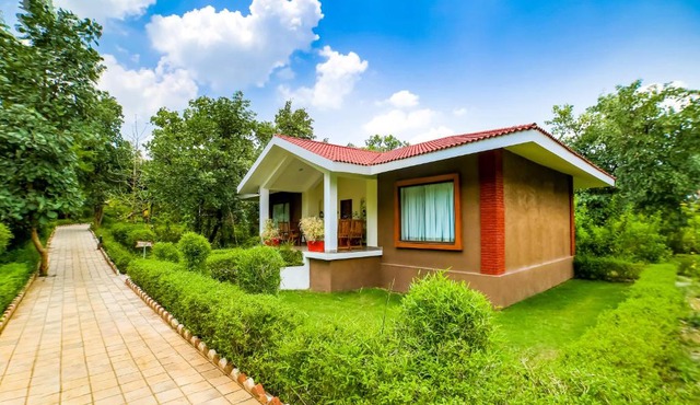 Lemon Tree Wildlife Resort, Bandhavgarh