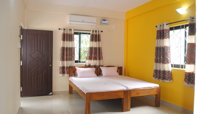 LEMONDROP TWIN BEDDED ROOM with open terrace