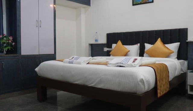 Leo Home Stay