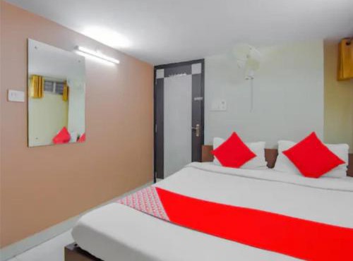 Lindsay Inn guest house II Near New Market & Esplanade Kolkata