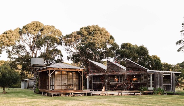 Liptrap Loft Designed Cabin No Neighbours in Tarwin Lower