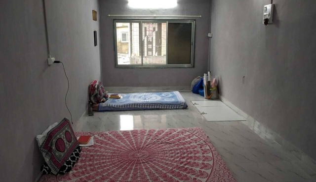 Live like a Mumbaikar (by Alien Door)