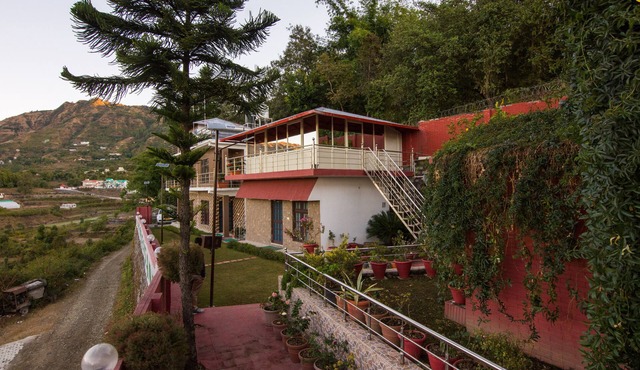 LivingStone Lake View Resort Premium Room