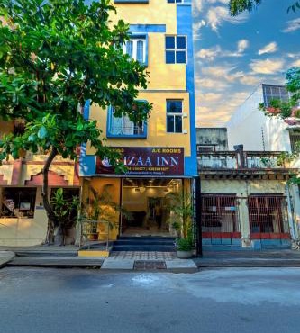 Lizaa Inn Near Rock Beach