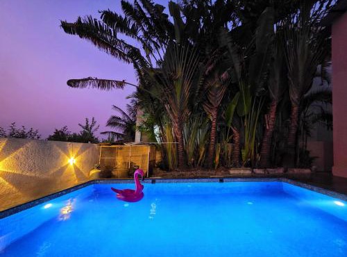 ll EMPYREAN STAYS ll SUPREME VILLA II 3BHK II AC II PVT POOL II MINI BAR