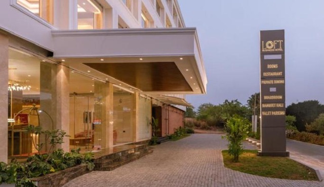 Loft Business Hotel