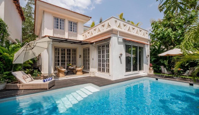 LohonoStays Castello Villa 1