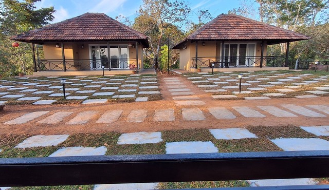 Lovely 2-bedroom serviced villas with AC in Mananthavady Wayanad