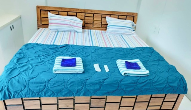 Lovely 2-bedroom apartment with AC in vibrant Baner , Aundh - Pune