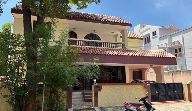 Lovely 4-bedroom house with AC in Madurai