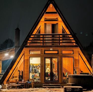 Lunor House