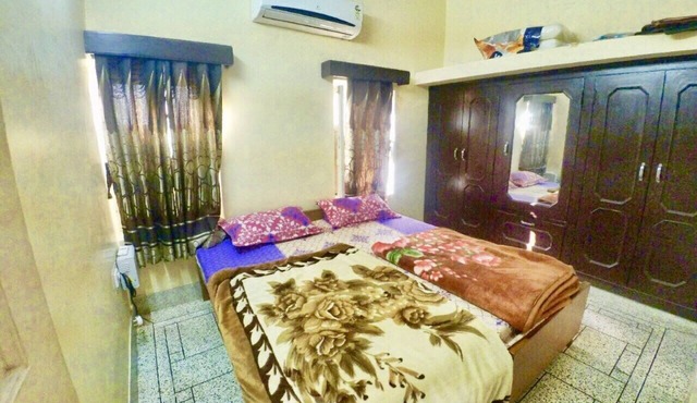 Luxurious 2 bedroom house with kitchen and living area