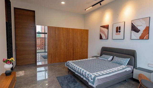 LUXURIOUS 3BHK FULLY FURNISHED DUPLEX VILLA