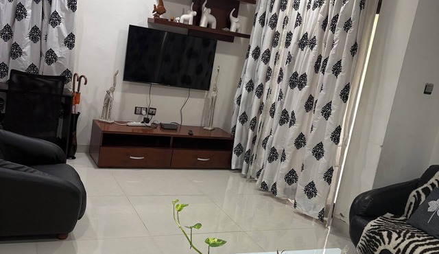 Luxurious Jacuzzi villa/5 mins beach