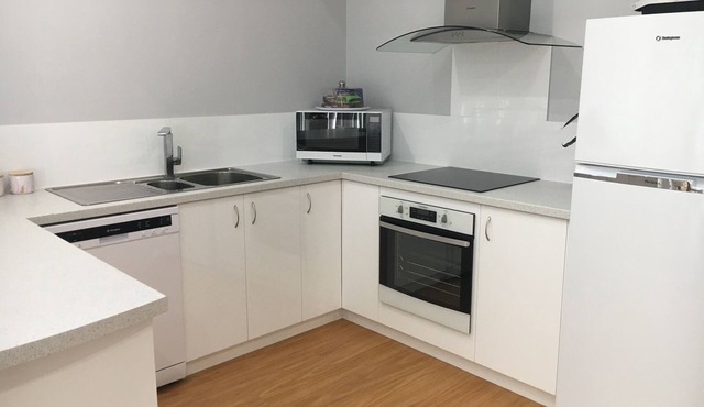 Luxurious new accommodation in the heart of town, 2 bed 2 bath fully equipped. in Denmark