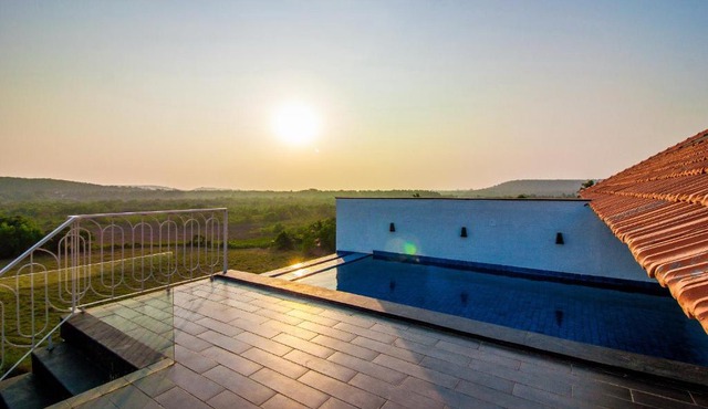 Luxury 3bhk private pool penthouse