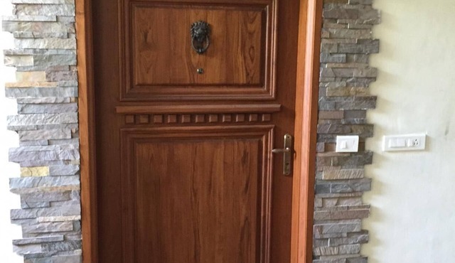 Luxury 3br 3ba Apartment on Chamiers Road