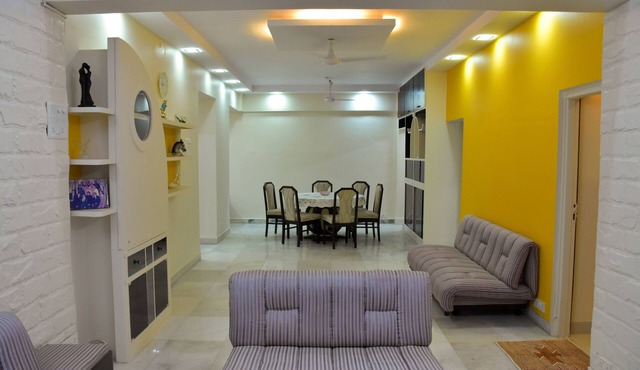 Luxury Apartment on The Arabian Sea in South Mumbai
