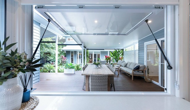 Luxury Coastal Group Retreat 6 Beds 3 Dwellings 4 Baths