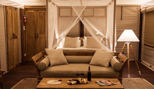 Luxury Couples Glamping Retreat - with Open Air Bath in Capertee