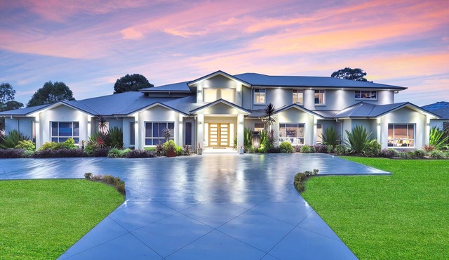 Luxury Home in a Golf Estate