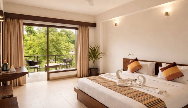 Luxury Hotel Palm Bhimtal