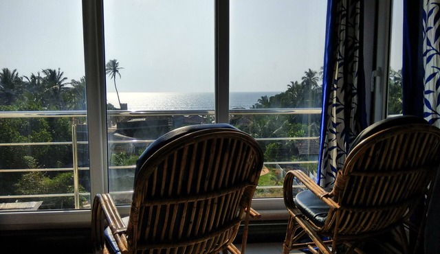 LUXURY SEA VIEW ROOM AT SWATI HOTEL, ARAMBOL BEACH