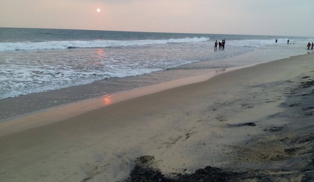 M R Beach & Cottages - 11