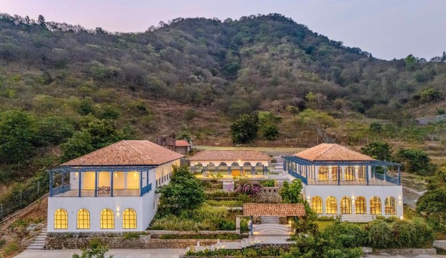 MAAYAA Hillside - An Xplore Indo Stay