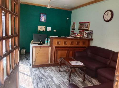 Madhu Shini AC Boarding and Lodging