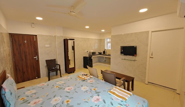 MADRASl AIRPORT HOTEL & HOMESTAY - NEAR AlRPORT