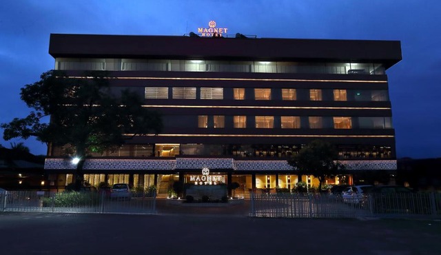 Magnet Hotel